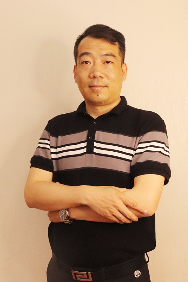 麟游冯少坤 本科学历,毕业于陕西师范大学